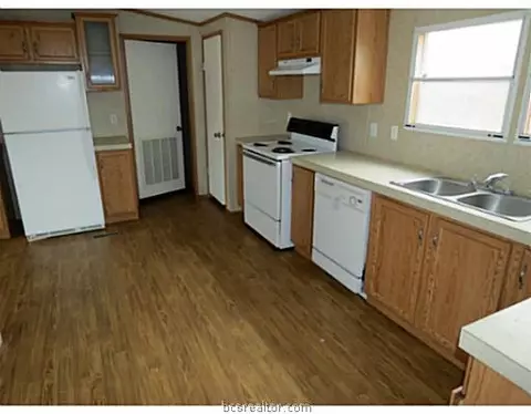 2106 Cedar Bend Cir, Bryan, TX 77807 photo 8