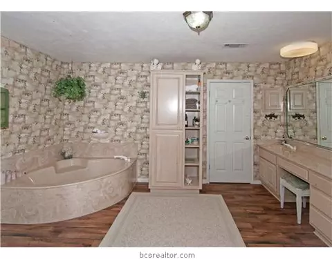 4409 Leonard Rd, Bryan, TX 77807 photo 16