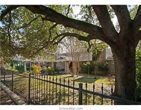 4409 Leonard Rd, Bryan, TX 77807 photo 4