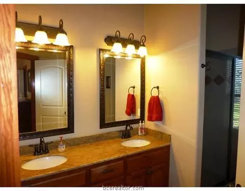 264 Rustic Oaks, Bryan, TX 77808 photo 9