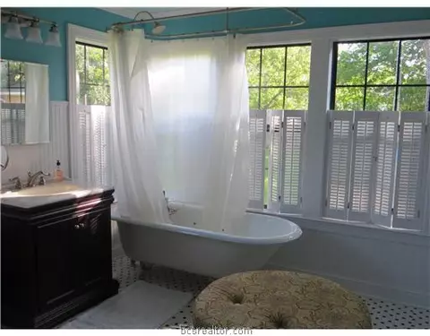 1414 E 29th St, Bryan, TX 77802 photo 7