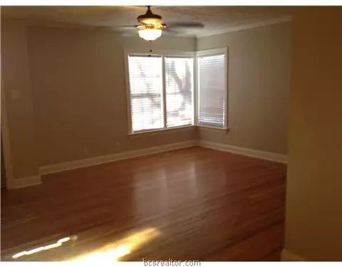 1414 E 29th St, Bryan, TX 77802 photo 3