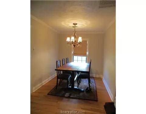 1414 E 29th St, Bryan, TX 77802 photo 2