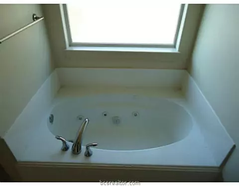 6202 Cromwell Ct, Bryan, TX 77802 photo 20