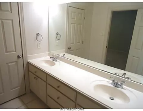 6202 Cromwell Ct, Bryan, TX 77802 photo 12
