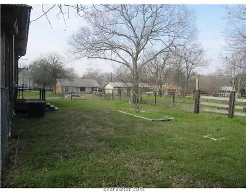 100 Beech St, Calvert, TX 77837 photo 4