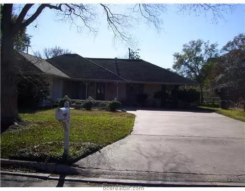 3406 Spring Ln, Bryan, TX 77802 photo 2