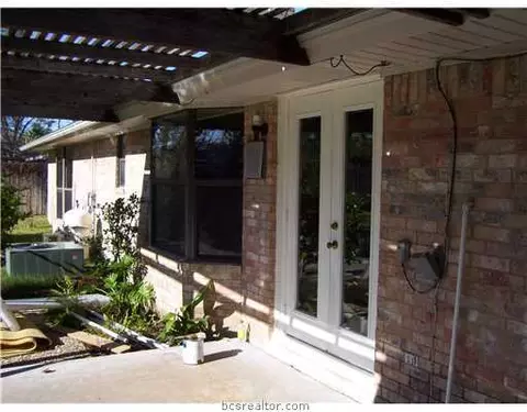 3406 Spring Ln, Bryan, TX 77802 photo 5