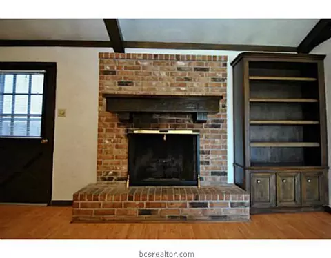 2905 Hillside Dr, Bryan, TX 77802 photo 6