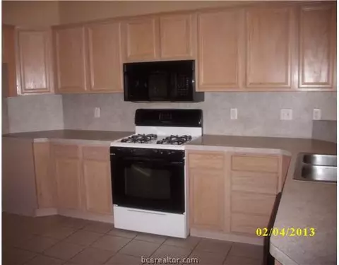 4803 Brompton Dr, Bryan, TX 77802 photo 4