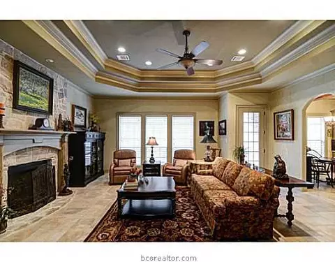 3908 Park Meadow Ln, Bryan, TX 77802 photo 12