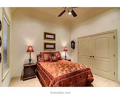 3908 Park Meadow Ln, Bryan, TX 77802 photo 20