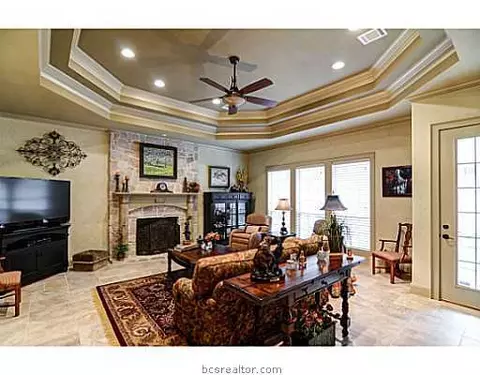 3908 Park Meadow Ln, Bryan, TX 77802 photo 10