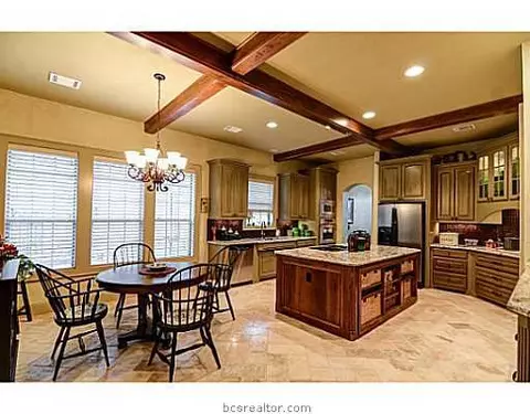 3908 Park Meadow Ln, Bryan, TX 77802 photo 6