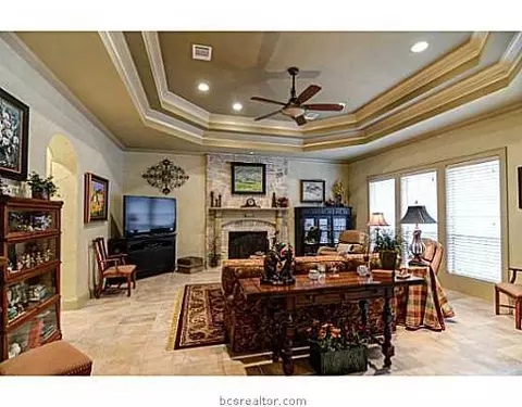 3908 Park Meadow Ln, Bryan, TX 77802 photo 11