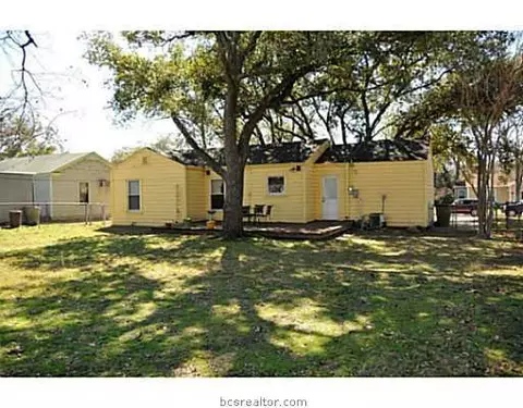 1402 Bennett St, Bryan, TX 77802 photo 23