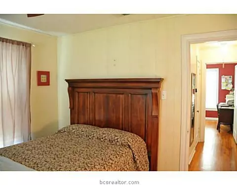 1402 Bennett St, Bryan, TX 77802 photo 16