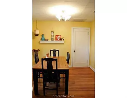 1402 Bennett St, Bryan, TX 77802 photo 10