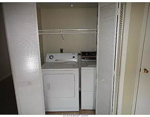 2309 De Lee, Bryan, TX 77802 photo 12