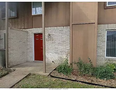 2309 De Lee, Bryan, TX 77802 photo 3