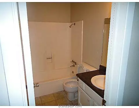 2309 De Lee, Bryan, TX 77802 photo 11