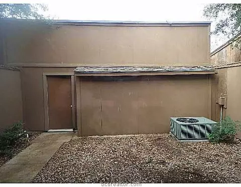 2309 De Lee, Bryan, TX 77802 photo 13