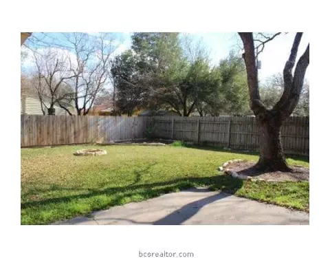 4104 Willow Oak, Bryan, TX 77802 photo 10