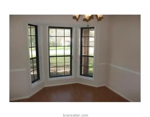 4104 Willow Oak, Bryan, TX 77802 photo 5