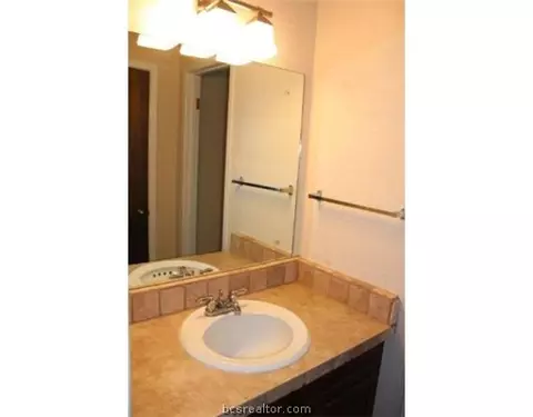4104 Willow Oak, Bryan, TX 77802 photo 8
