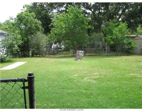 1307 E 25th St, Bryan, TX 77803 photo 13