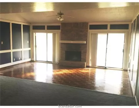 4302 Meadowbrook, Bryan, TX 77802 photo 3