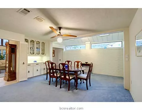 2617 Rustling Oaks Dr, Bryan, TX 77802 photo 5