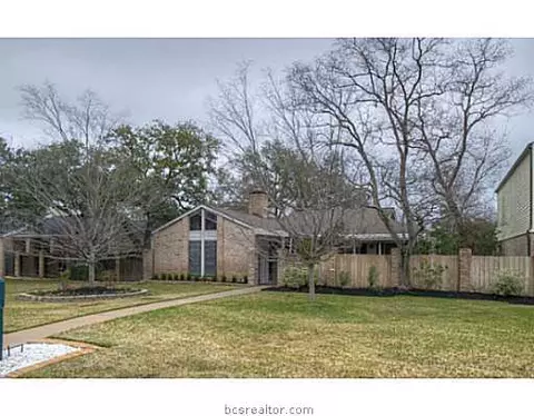 2617 Rustling Oaks Dr, Bryan, TX 77802 photo 1