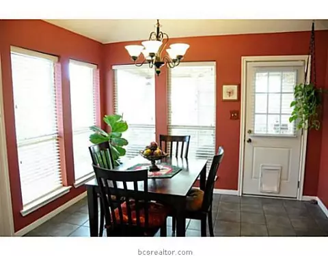 2618 Trophy Dr, Bryan, TX 77802 photo 8