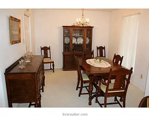 3900 Oak Bend Dr, Bryan, TX 77802 photo 3