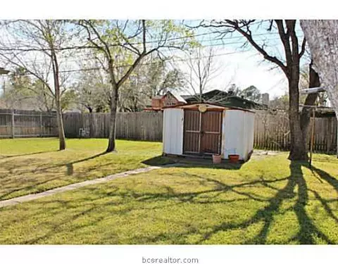 3900 Oak Bend Dr, Bryan, TX 77802 photo 24