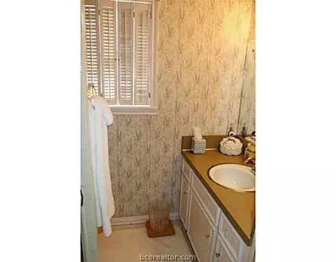 3900 Oak Bend Dr, Bryan, TX 77802 photo 17