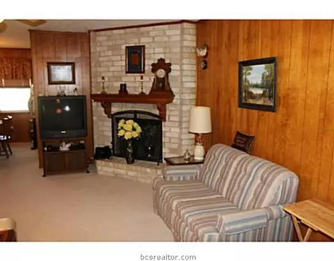 3900 Oak Bend Dr, Bryan, TX 77802 photo 11