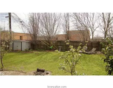 1439 Cedarcrest Ln, Bryan, TX 77803 photo 11