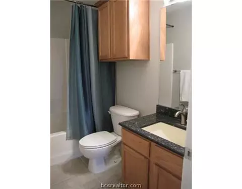 1704 Kingsgate Dr, Bryan, TX 77807 photo 12