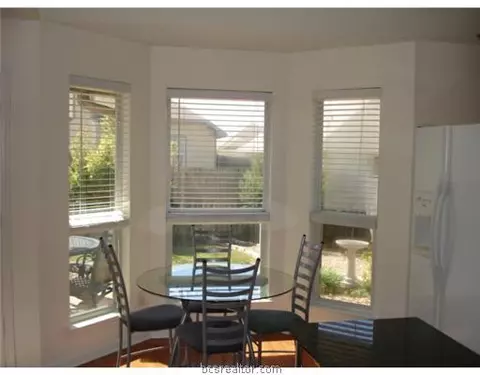 1704 Kingsgate Dr, Bryan, TX 77807 photo 7