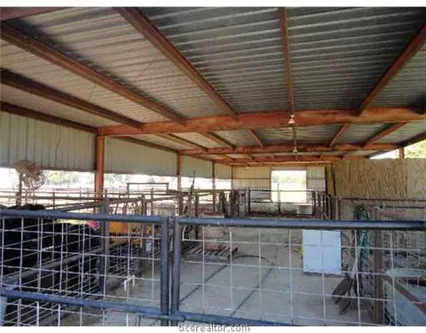 9925 Arnold Ln, Bryan, TX 77808 photo 3