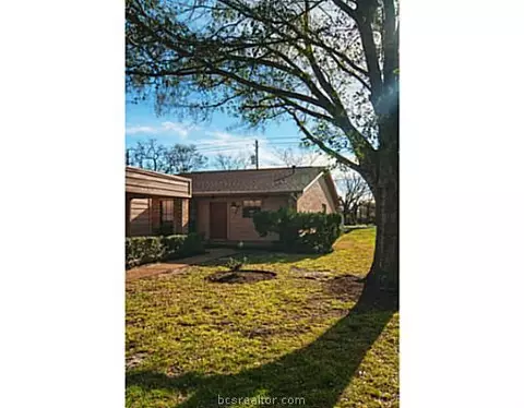 2820 Oakside Dr, Bryan, TX 77802 photo 23