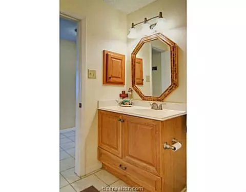 2820 Oakside Dr, Bryan, TX 77802 photo 16