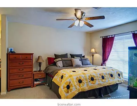 2820 Oakside Dr, Bryan, TX 77802 photo 11
