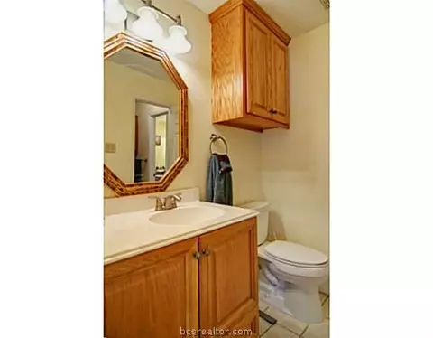 2820 Oakside Dr, Bryan, TX 77802 photo 17