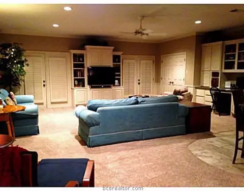 4308 Warwick Dr, Bryan, TX 77802 photo 5