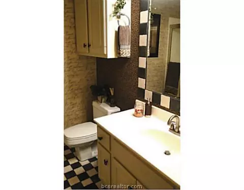 4308 Warwick Dr, Bryan, TX 77802 photo 14