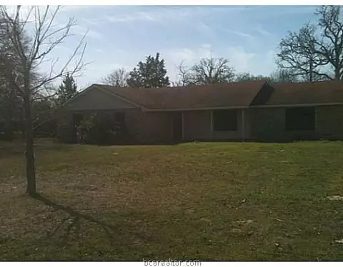 220 Rustic Oaks Dr, Bryan, TX 77808 photo 1