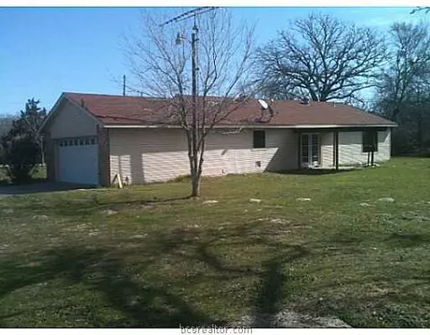 220 Rustic Oaks Dr, Bryan, TX 77808 photo 2